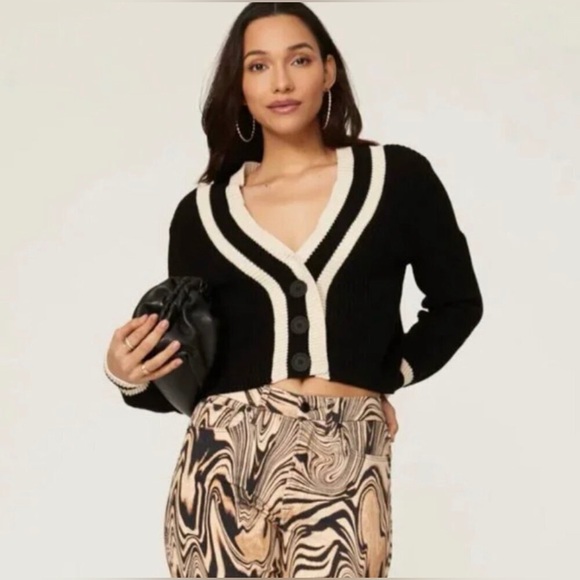525 America Black & Cream Cropped Cardigan Sweater Size Small - Picture 8 of 16